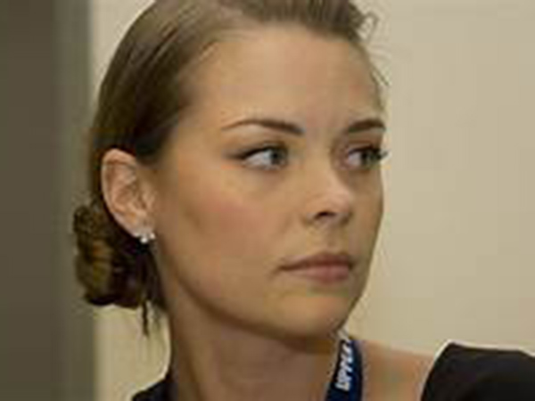Jaime King's estranged husband Kyle Newman claims she's a 'chronic drug addict and alcoholic'