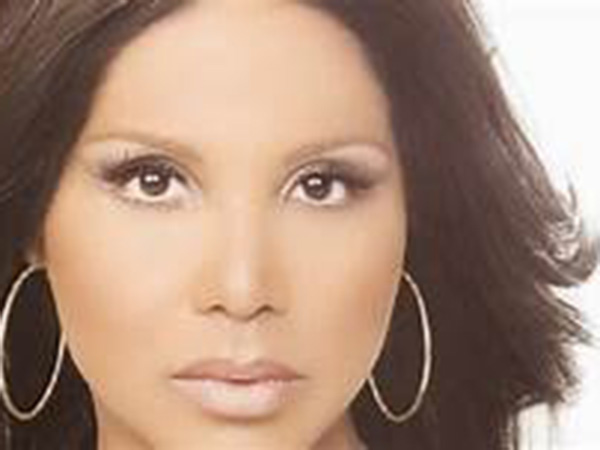 Toni Braxton, 52, says she's 'beach body ready' but 'too scared to go' in bikini selfie