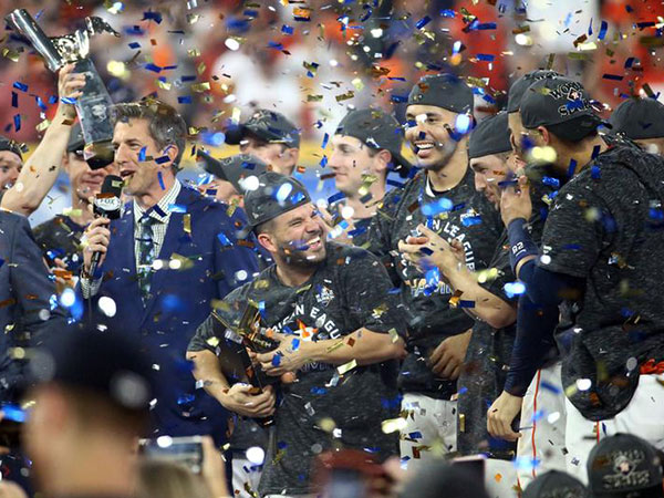 Astros top Yankees 6-4 to win ALCS, advance to World Series