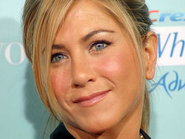 Jennifer Aniston, Ashley Graham's friendship began over Instagram DMs, model reveals