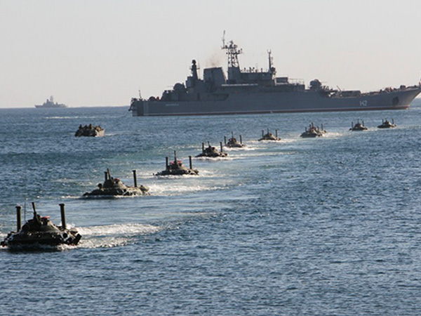 Russia's Black Sea Fleet monitors USS Donald Cook in Black Sea
