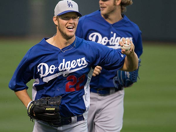 Clayton Kershaw's performance enough for Dodgers win in Game 5, one victory away from World Series