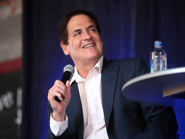 Coronavirus prompts Mark Cuban to plan NBA arena family quarantine sections