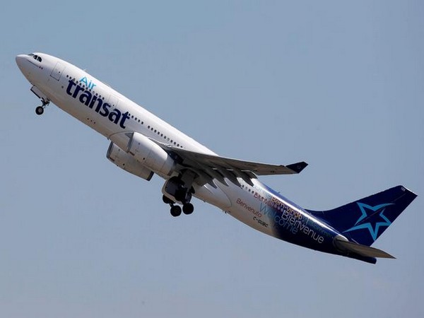 Air Canada in exclusive talks to buy Air Transat