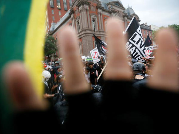 FBI to assist in Portland as city braces for dueling Antifa, right-wing protests