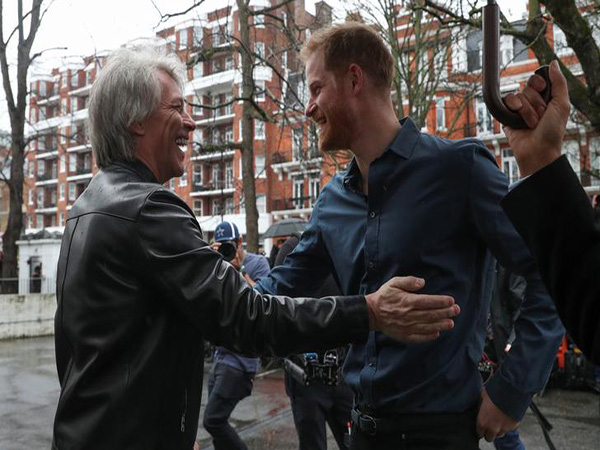 The prince and the rocker: Harry teams up with Bon Jovi at Abbey Road