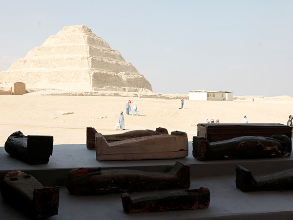 Photographer, model arrested by Egyptian police following photo shoot at ancient site