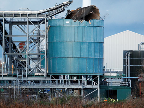 Bristol explosion: Four dead and another injured after large blast at UK sewage plant