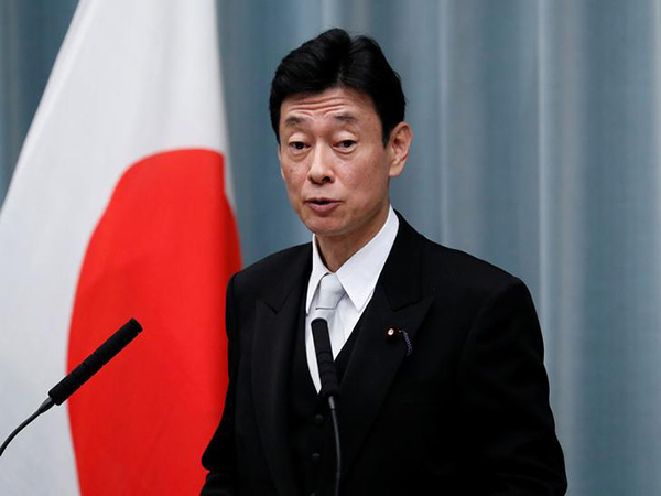 Japan minister vows support on ventilators, drugs