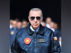 Turkey election: Erdogan wins new presidential term