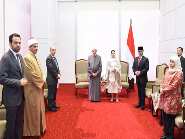 Speaker of Indonesian House of Representatives receives Chairman of Muslim Council of Elders