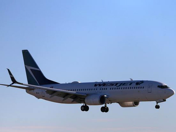 COVID-19: Airlines, union say they need more guidance from government on mandatory screening