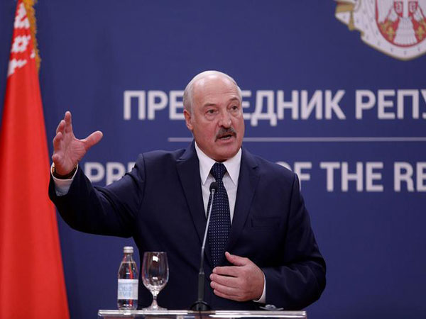 Moscow pressuring us to merge with Russia, claims Belarus president