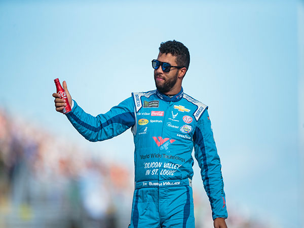 Michael Jordan joins NASCAR as team owner, Bubba Wallace to drive for him