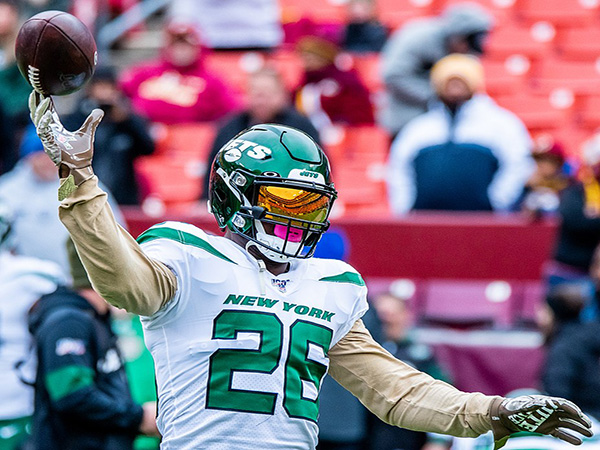 Le'Veon Bell signs one-year contract with Kansas City Chiefs