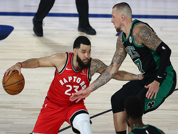 Fred VanVleet signs 4-year, $85M US deal with Raptors