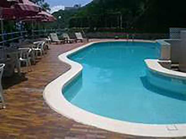 Spain's long, hot coronavirus summer sparks swimming pool craze