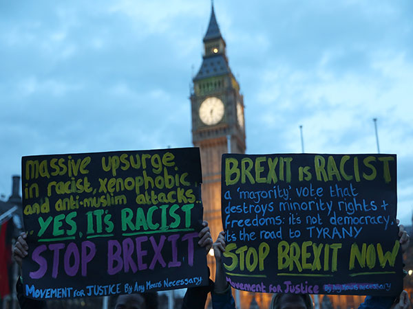 Brexit bill to override EU divorce deal passes first hurdle but MPs rebel