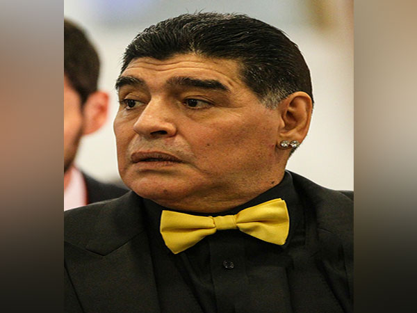 Maradona returns as Gimnasia boss