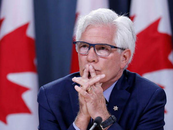 Decision on Teck oilsands mine coming next week: Jim Carr