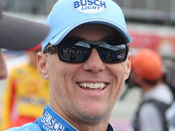 Kevin Harvick wins NASCAR's return to racing at Darlington Speedway