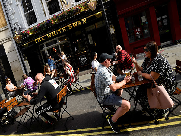 100 days to Christmas: How the 'rule of six' could scupper festive trade for UK pubs and clubs