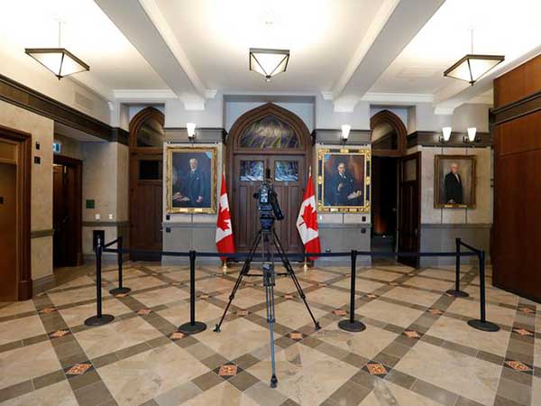 'An extreme last resort': Police reluctant to ticket, arrest COVID-19 rule-break