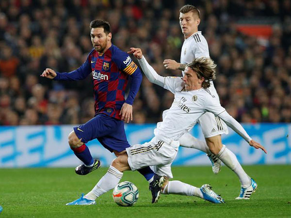 Barcelona vs Madrid ends 0:0 for first time in 17 years amid clashes