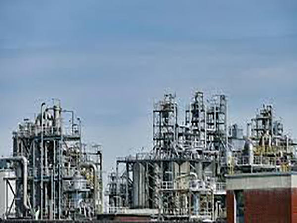U.S. crude oil drops below 15 dollars a barrel amid coronavirus uncertainty