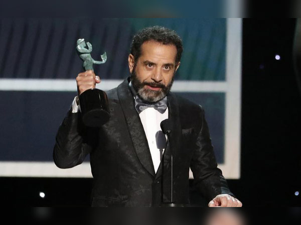 Screen Actors Guild Awards smile on 'Mrs. Maisel' and 'Fleabag'