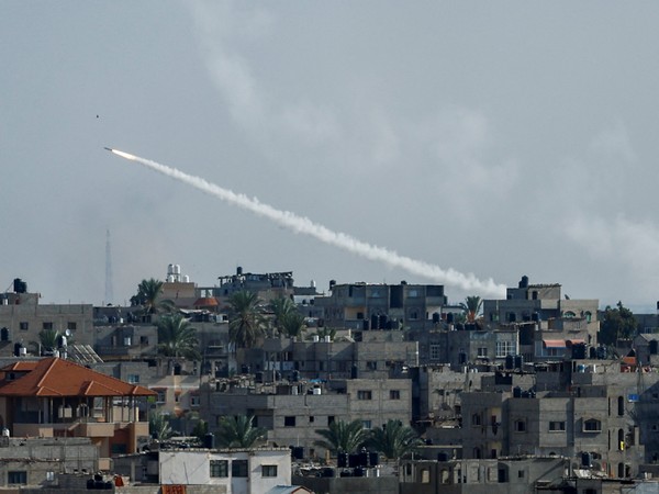 63 killed, 234 wounded in 125 Israeli raids on Lebanon in 24 hours