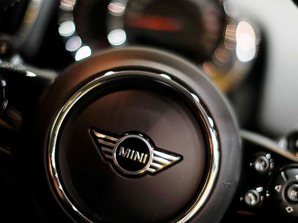 'We must avoid tariffs': UK car industry on tenterhooks as Brexit trade talks hang in the balance