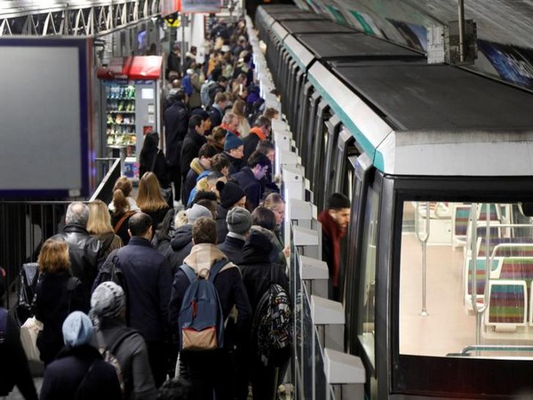 Paris metro workers to pause pension strike to 'recharge batteries' and re-orient movement