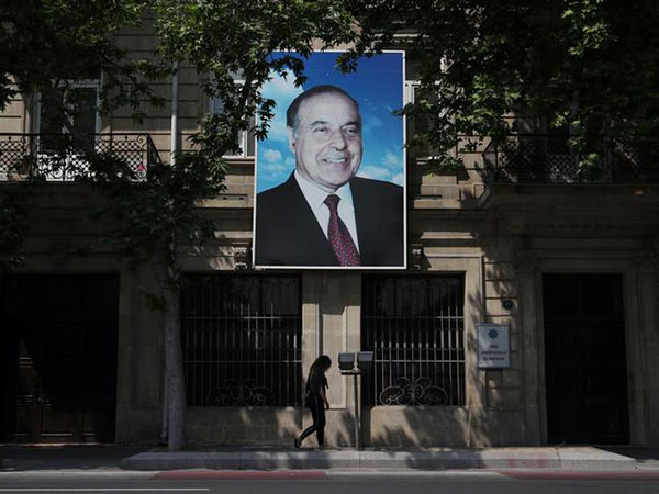 ECHR slams Azerbaijan for jailing activists who wrote graffiti on statue of ex-president
