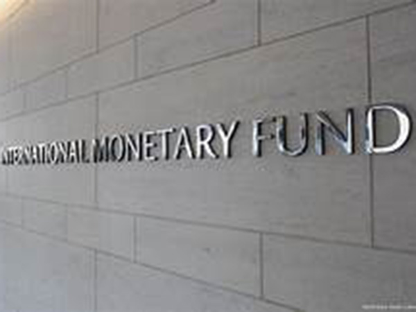IMF predicts economic recovery in Pakistan next year