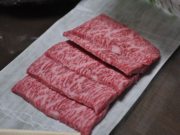 China resumes imports of Canadian meat
