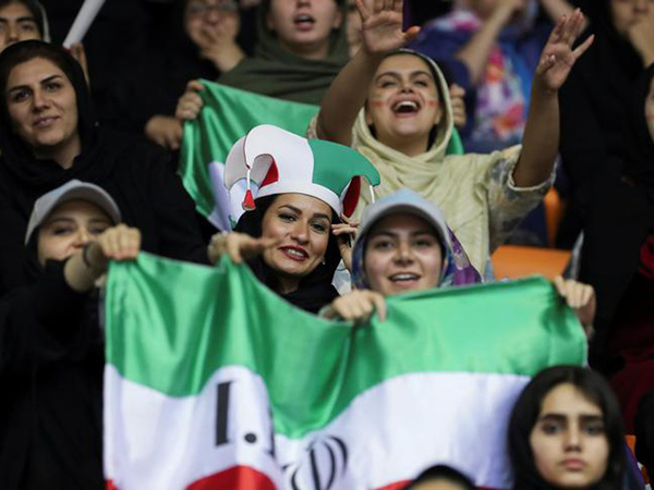 'An extraordinary feeling': Iran women attend football match