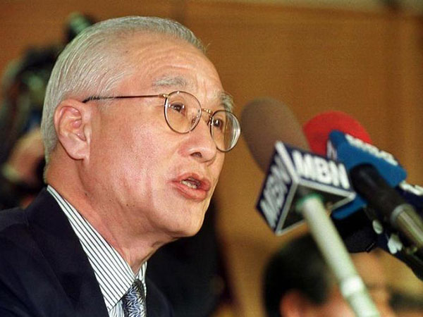 Ex-Daewoo Group chief Kim Woo-choong dies at 82