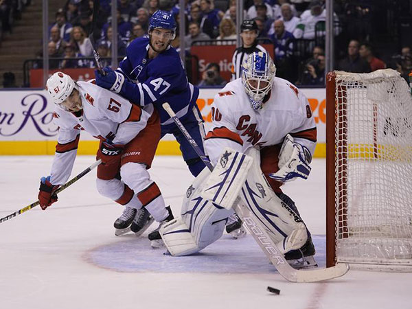 Emergency backup goalie David Ayres steals show in Canes' win over Leafs