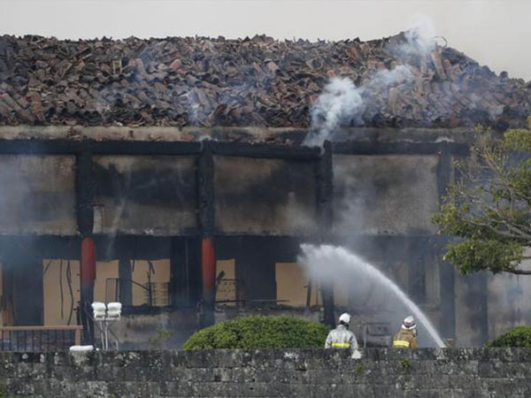 Okinawa sets up panel to assist castle restoration