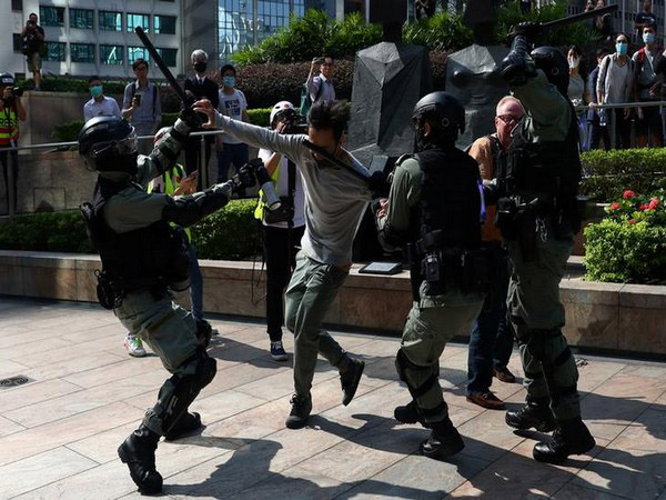 China Vows to 'Fight Back' After US Congress Supports Protests in Hong Kong