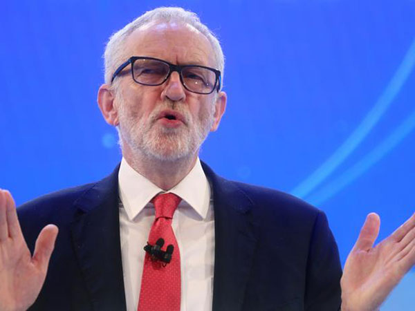 Corbyn 'Mispronounces' Epstein as 'Epschtine', Ignites Anti-Semitism Row on Social Media