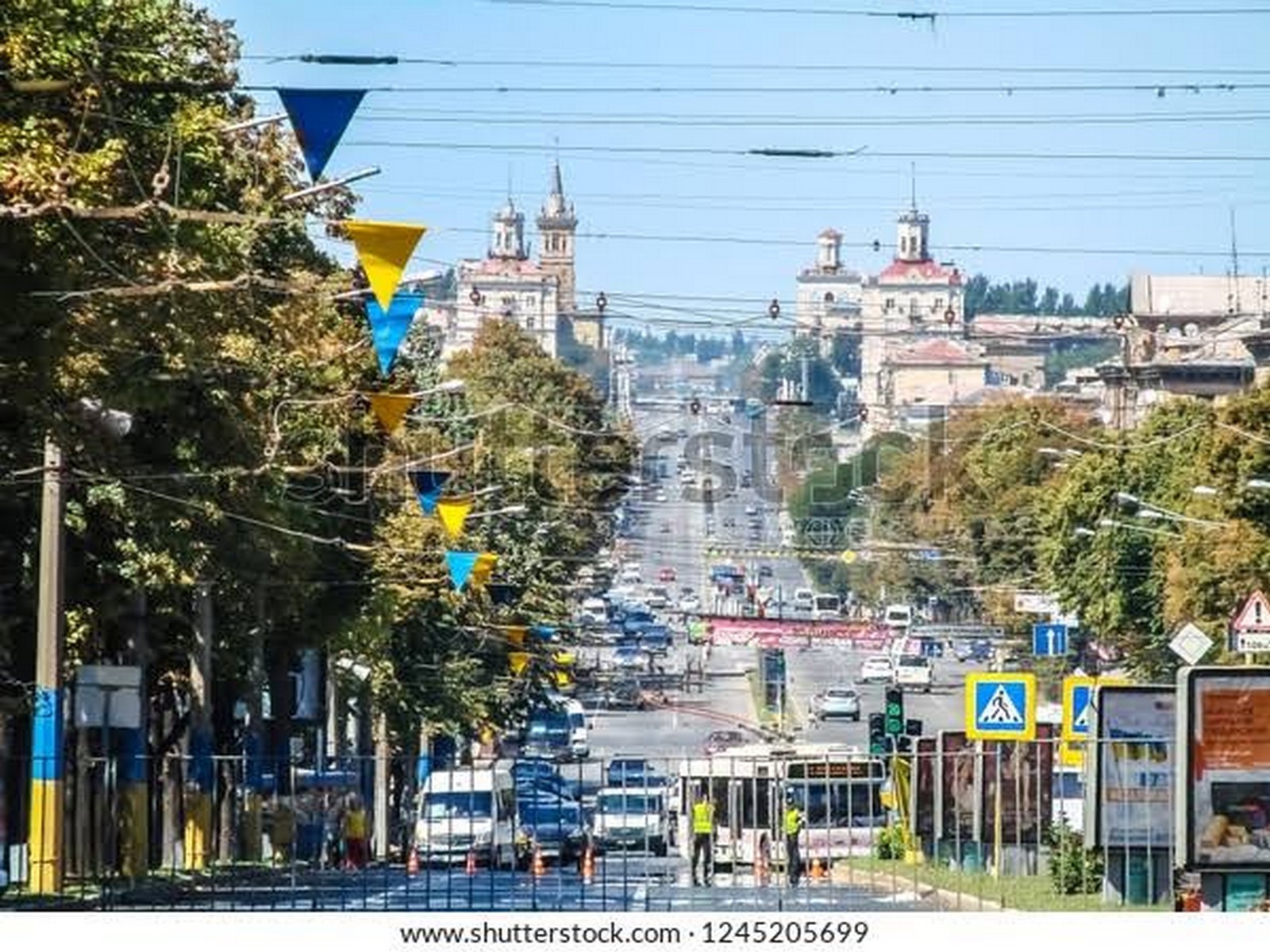 Russian glide bomb attack claims lives in Zaporizhzhya