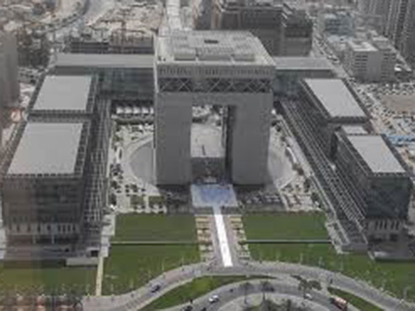 UAE indices mirror global muted sentiment