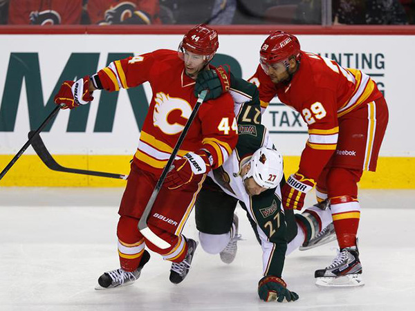 Ex-NHL player Akim Aliu calls Calgary Flames head coach Bill Peters' apology 'misleading, insincere and concerning'