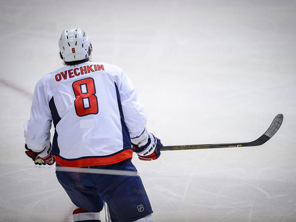 Ovechkin scores 700th career goal