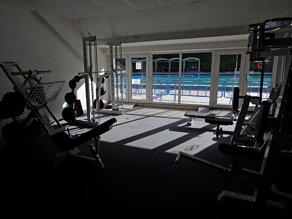 Heavier breathing, spewing droplets, poor ventilation add to gyms' superspreading risk