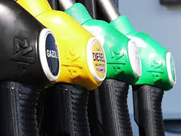 Oil price plunges below zero amid pandemic