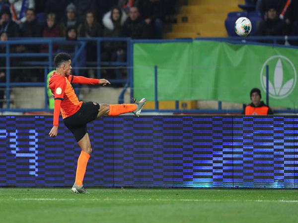 Shakhtar Donetsk midfielder Taison banned for one game for reacting to racist abuse