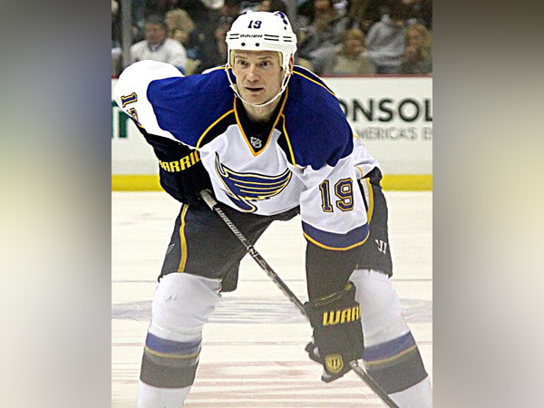 Blues' Bouwmeester undergoes successful surgery after cardiac episode